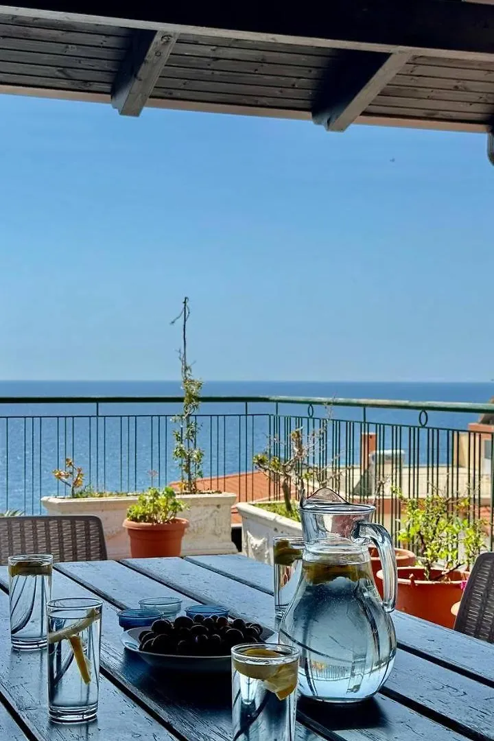 Appartamento Orange Sea View Penthouse Sarandë