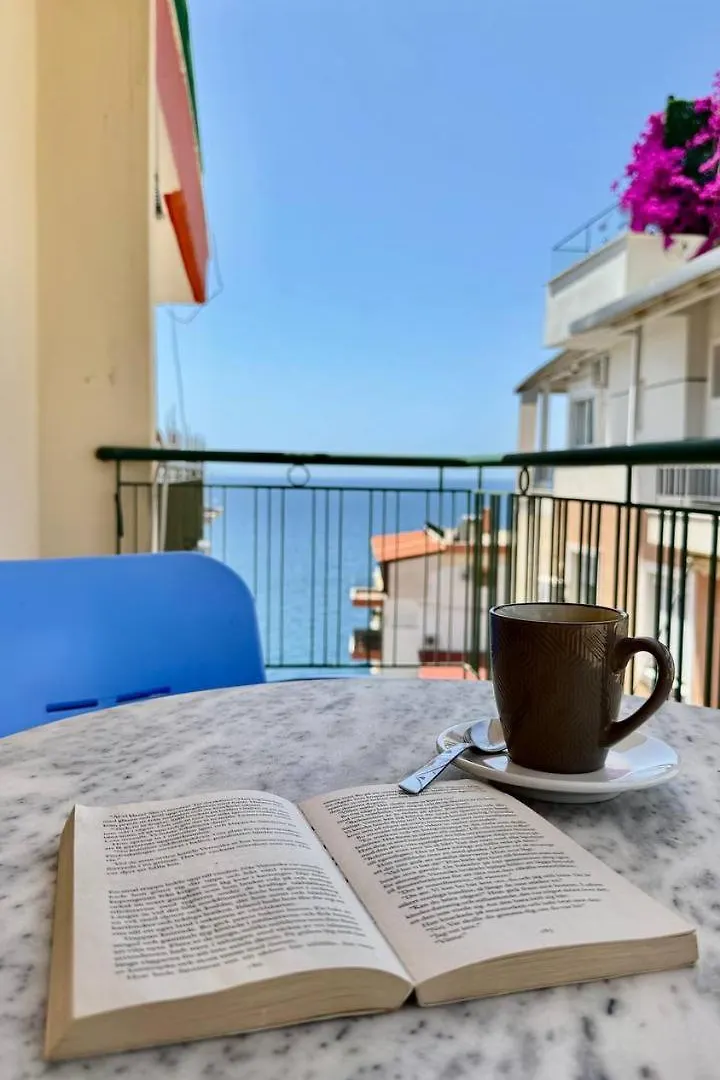 Appartamento Orange Sea View Penthouse Sarandë