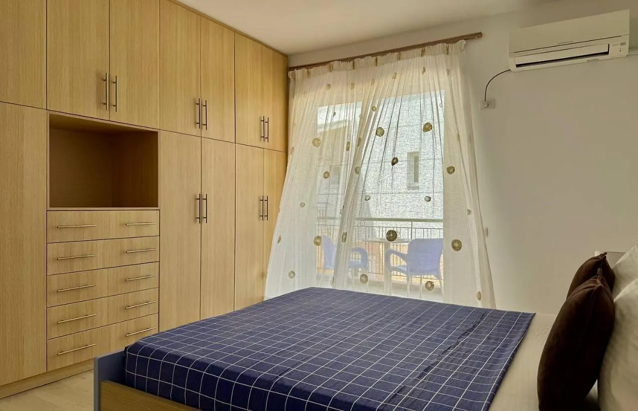 Appartamento Orange Sea View Penthouse Sarandë 0*,